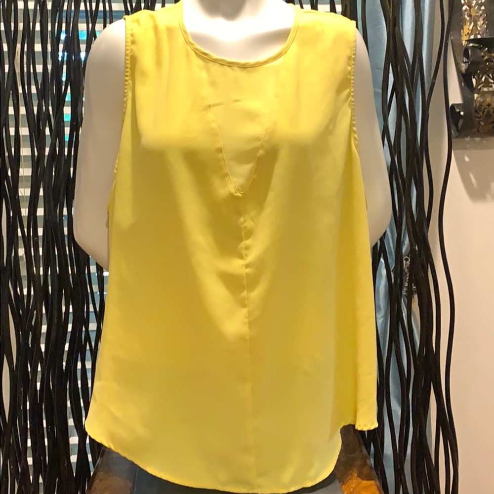 (PRE-LOVED)- MADISON CURVY TOP💖